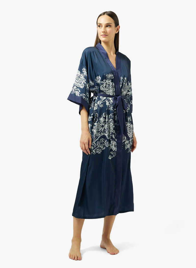 خزانة روب نوم بطبعة زهور